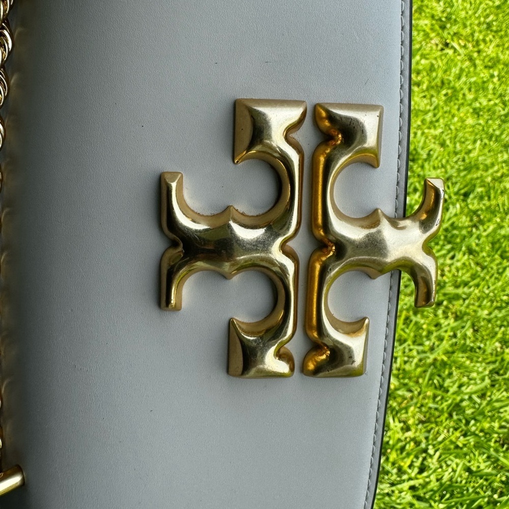 Tory Burch Small Eleanor Convertible Shoulder Bag. New Cream.